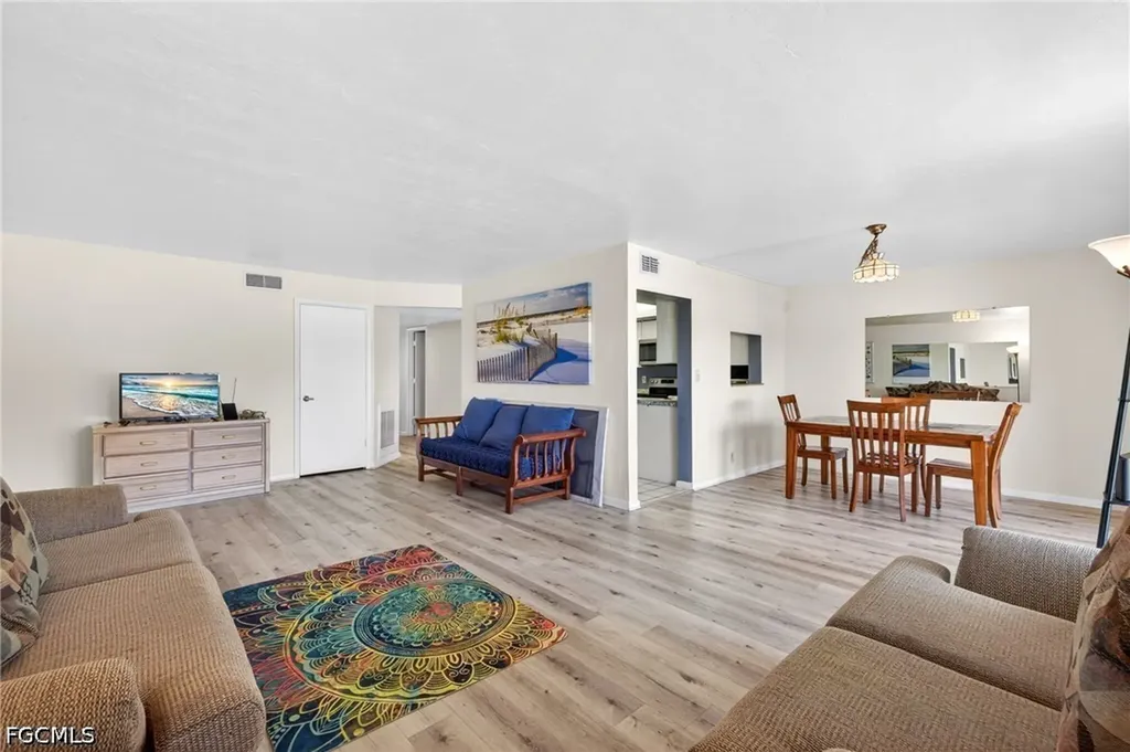 4728 Orange Grove Boulevard North Fort Myers FL 33903