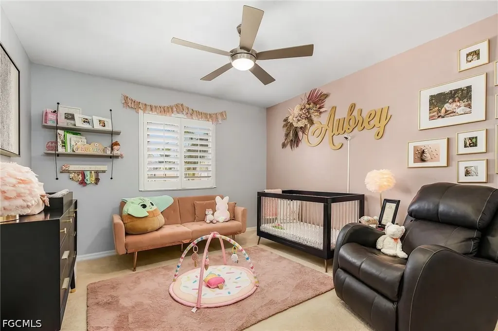 2427 Laurentina Lane Cape Coral FL 33909