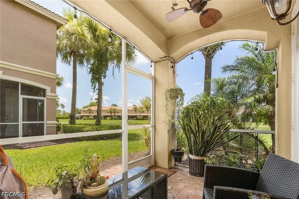 2427 Laurentina Lane Cape Coral FL 33909