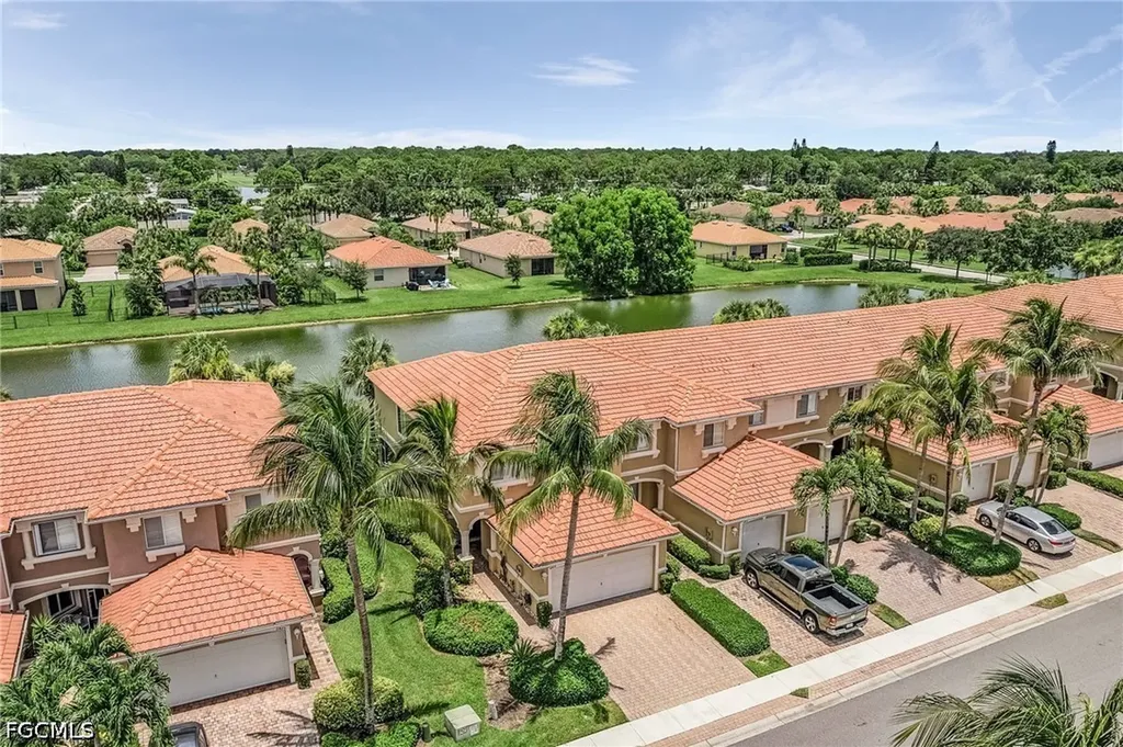 2427 Laurentina Lane Cape Coral FL 33909
