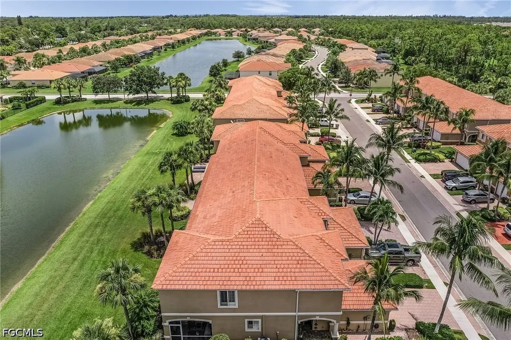 2427 Laurentina Lane Cape Coral FL 33909