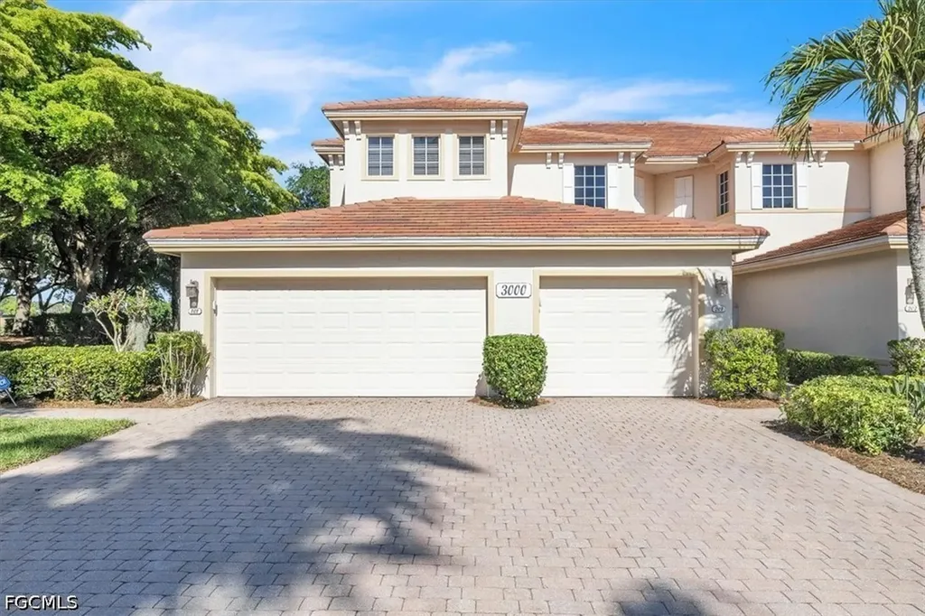 3000 Meandering Way Fort Myers FL 33905