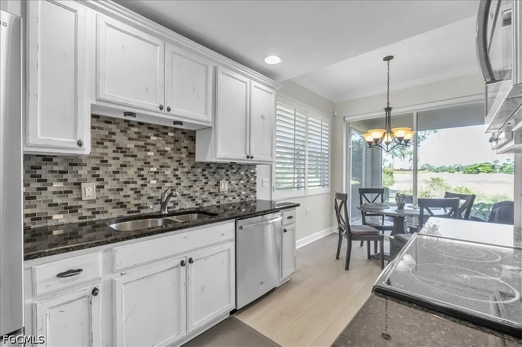 3000 Meandering Way Fort Myers FL 33905