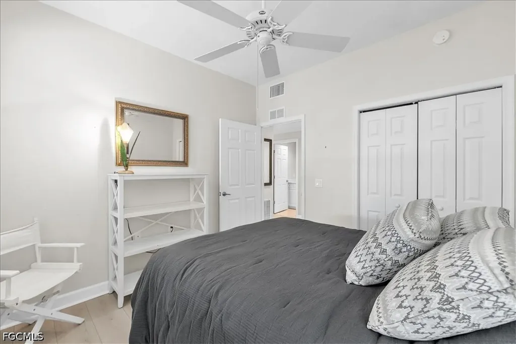 3000 Meandering Way Fort Myers FL 33905