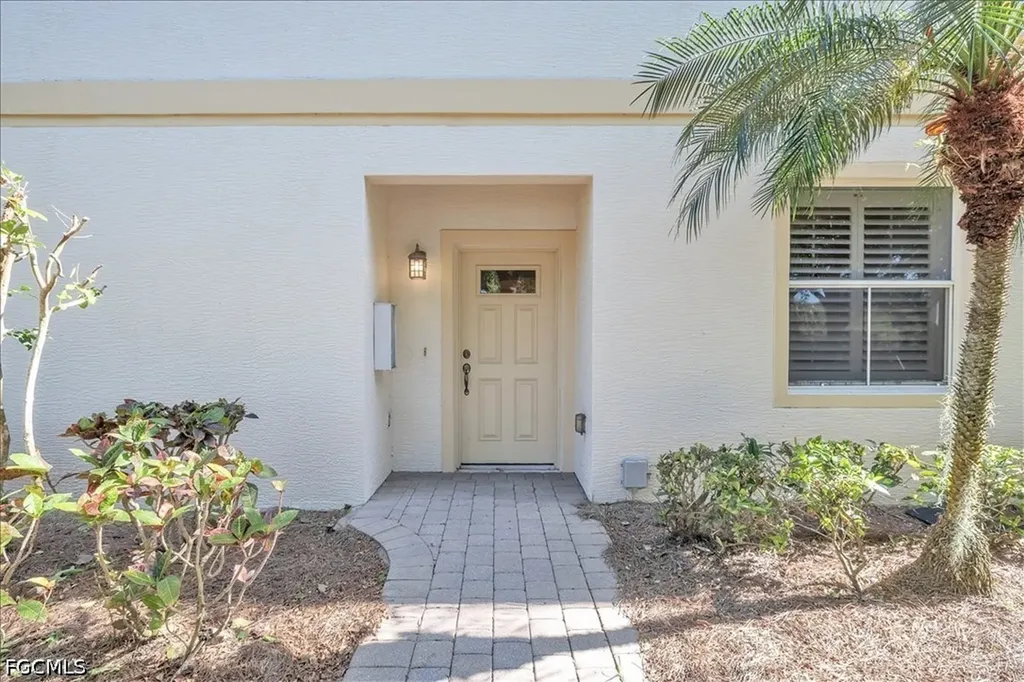 3000 Meandering Way Fort Myers FL 33905
