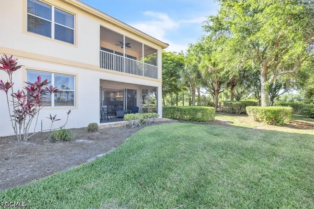 3000 Meandering Way Fort Myers FL 33905