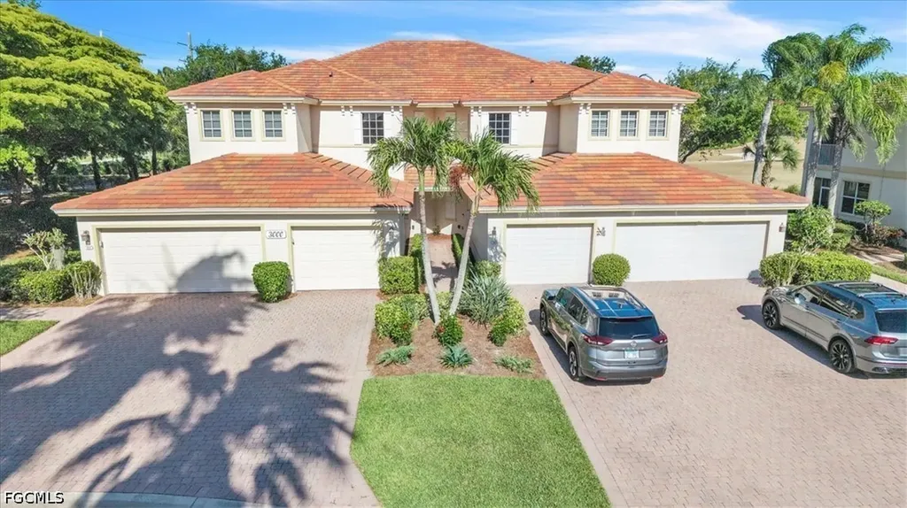 3000 Meandering Way Fort Myers FL 33905