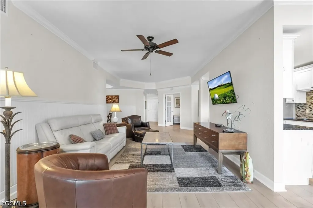 3000 Meandering Way Fort Myers FL 33905