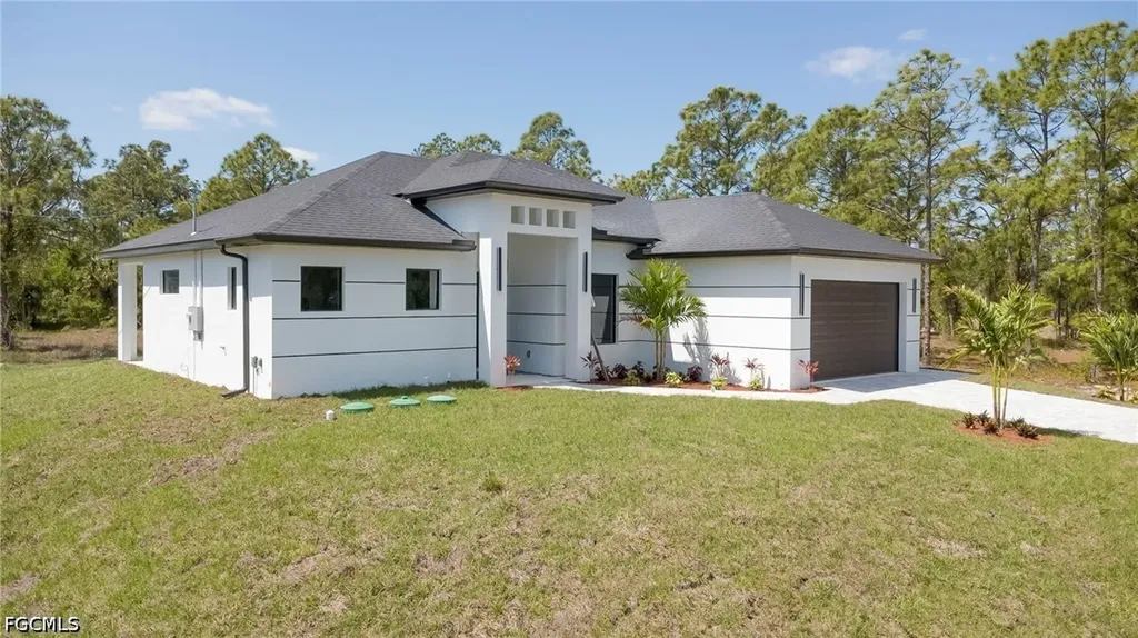 880 Aldrich Street E Lehigh Acres FL 33974