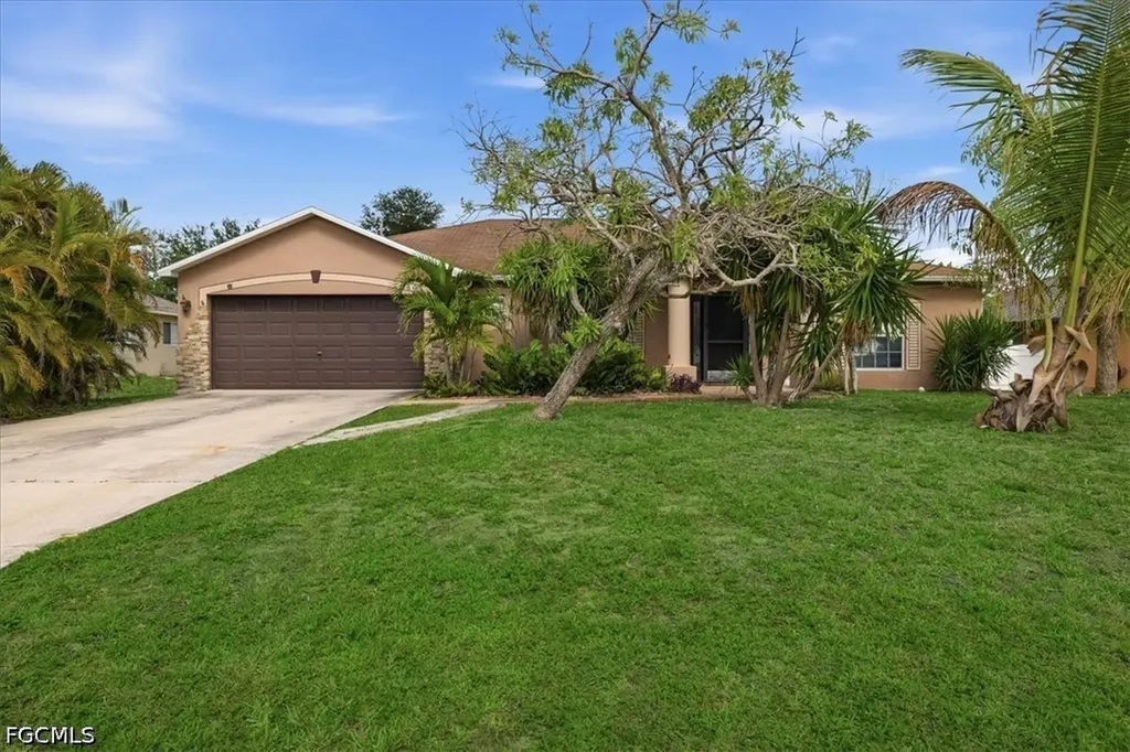 403 SW 28th Place Cape Coral FL 33991