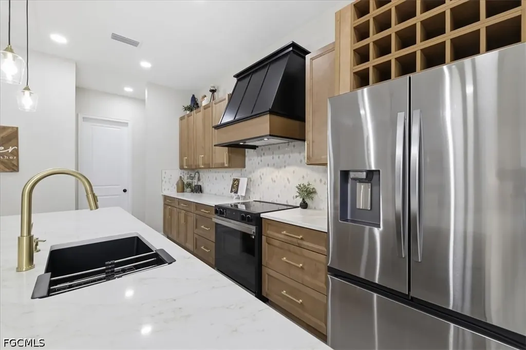 810 Sentinela Boulevard Lehigh Acres FL 33974