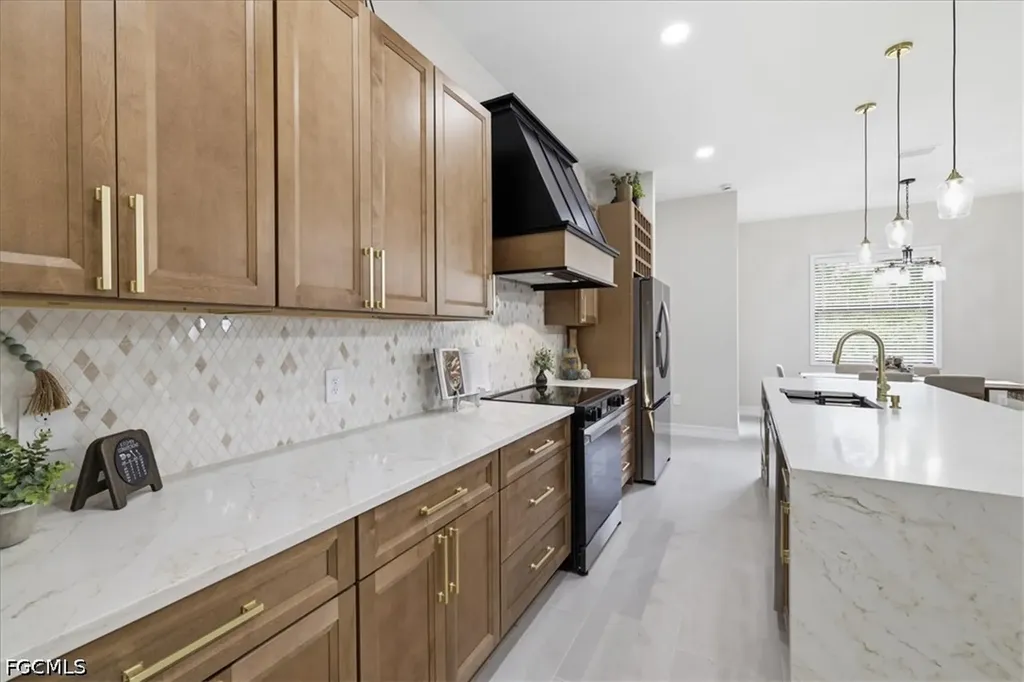 810 Sentinela Boulevard Lehigh Acres FL 33974