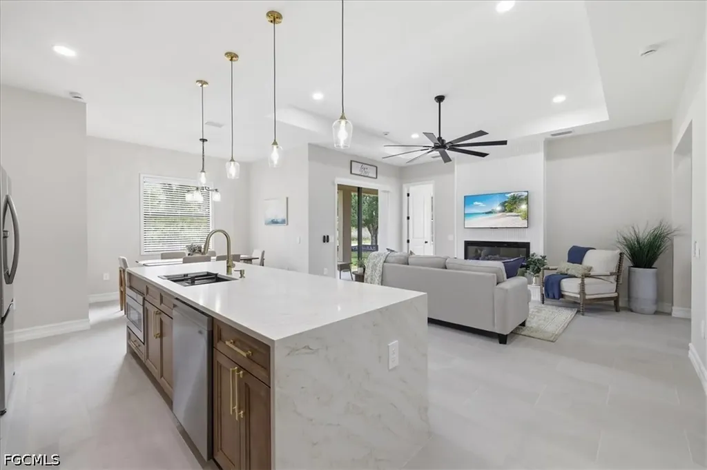 810 Sentinela Boulevard Lehigh Acres FL 33974