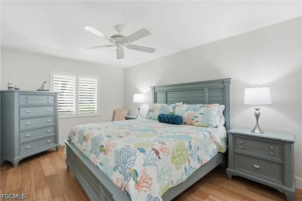 1590 Sandpiper Street Naples FL 34102