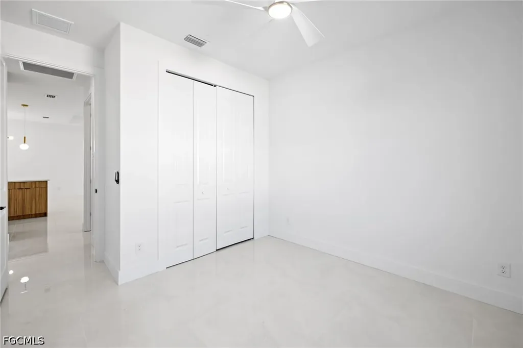 2049 NW 4th Street Cape Coral FL 33993
