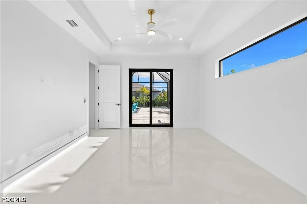 2049 NW 4th Street Cape Coral FL 33993