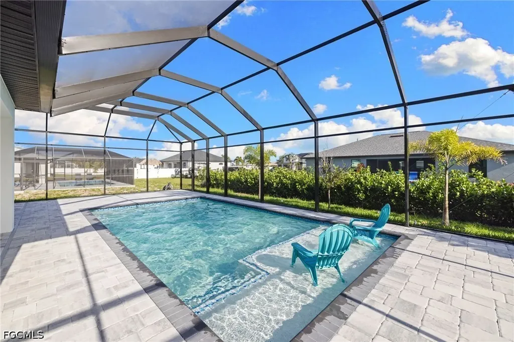 2049 NW 4th Street Cape Coral FL 33993