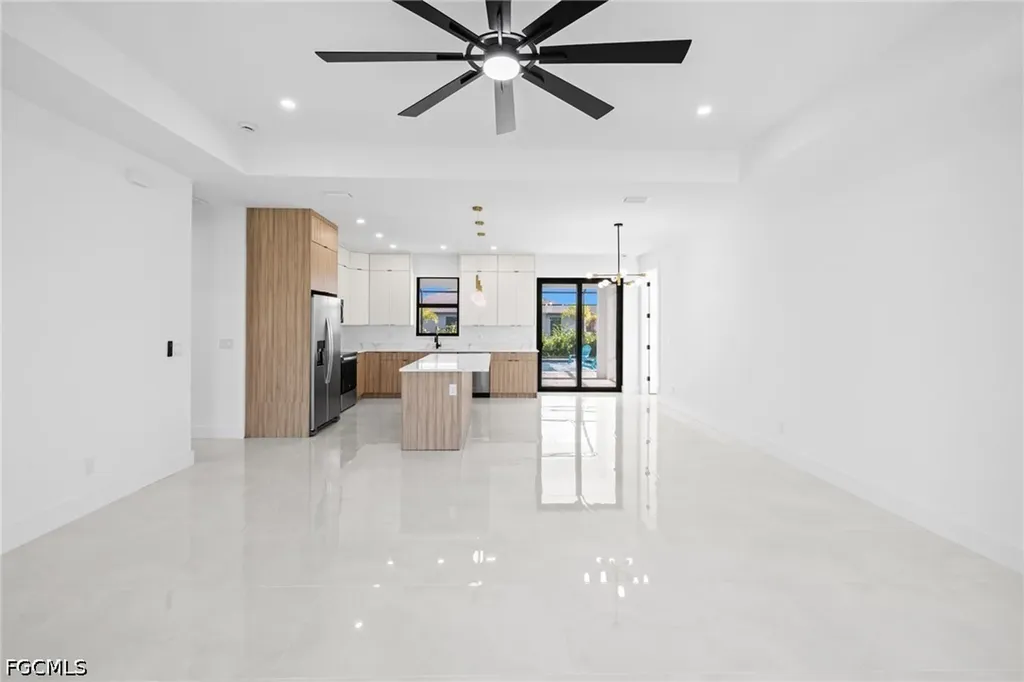 2049 NW 4th Street Cape Coral FL 33993