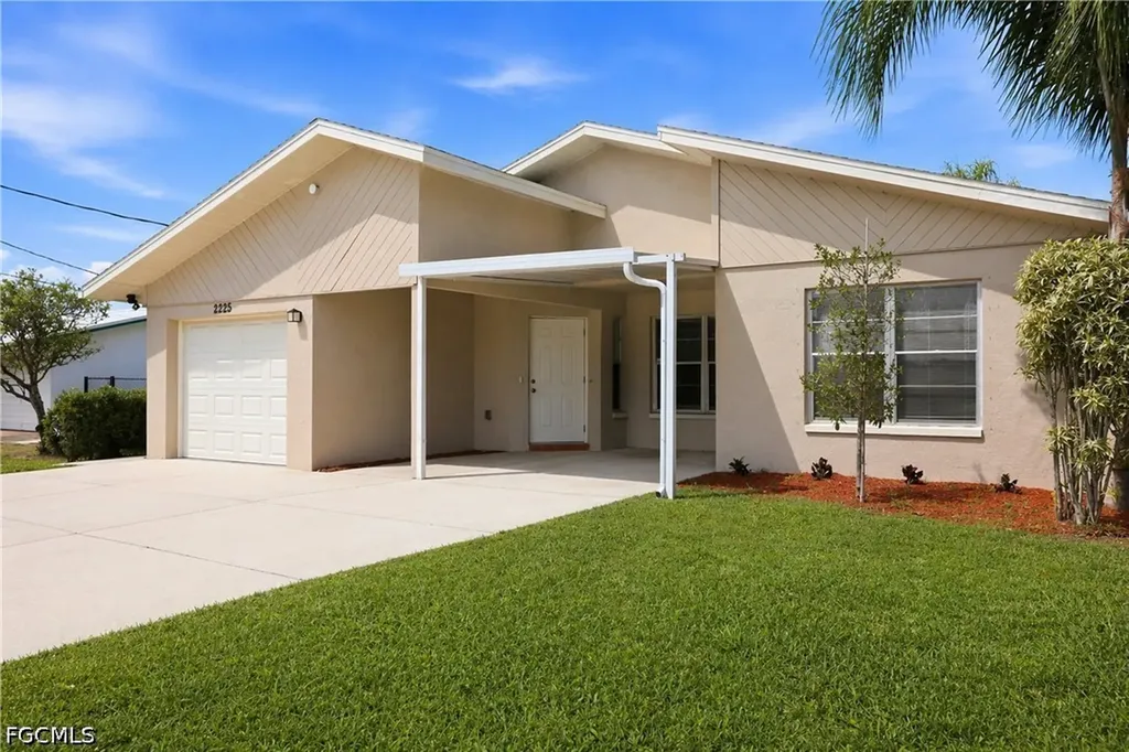 2225 Isle Of Pines Avenue Fort Myers FL 33905
