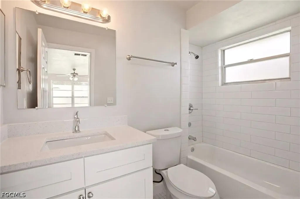 2225 Isle Of Pines Avenue Fort Myers FL 33905