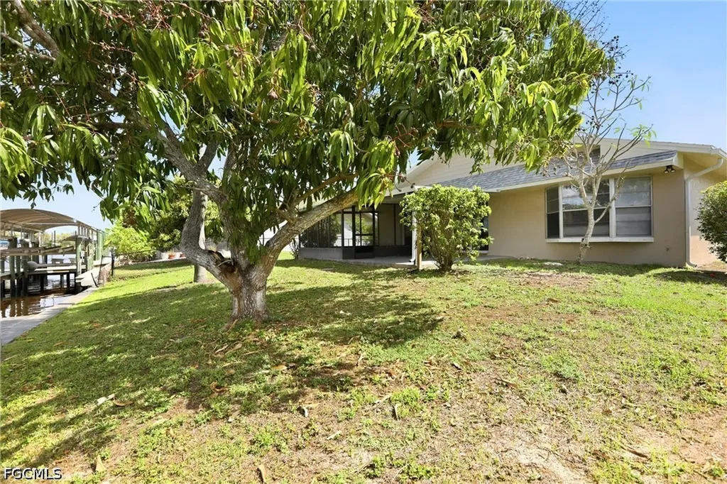 2225 Isle Of Pines Avenue Fort Myers FL 33905