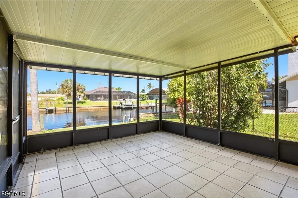 2225 Isle Of Pines Avenue Fort Myers FL 33905