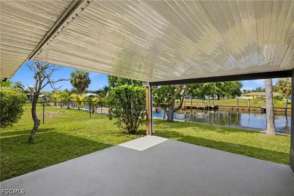 2225 Isle Of Pines Avenue Fort Myers FL 33905