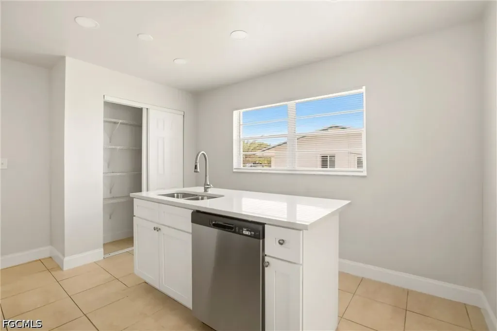 2225 Isle Of Pines Avenue Fort Myers FL 33905