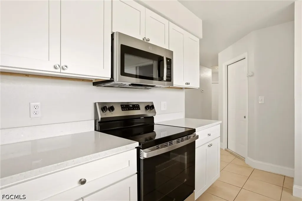 2225 Isle Of Pines Avenue Fort Myers FL 33905