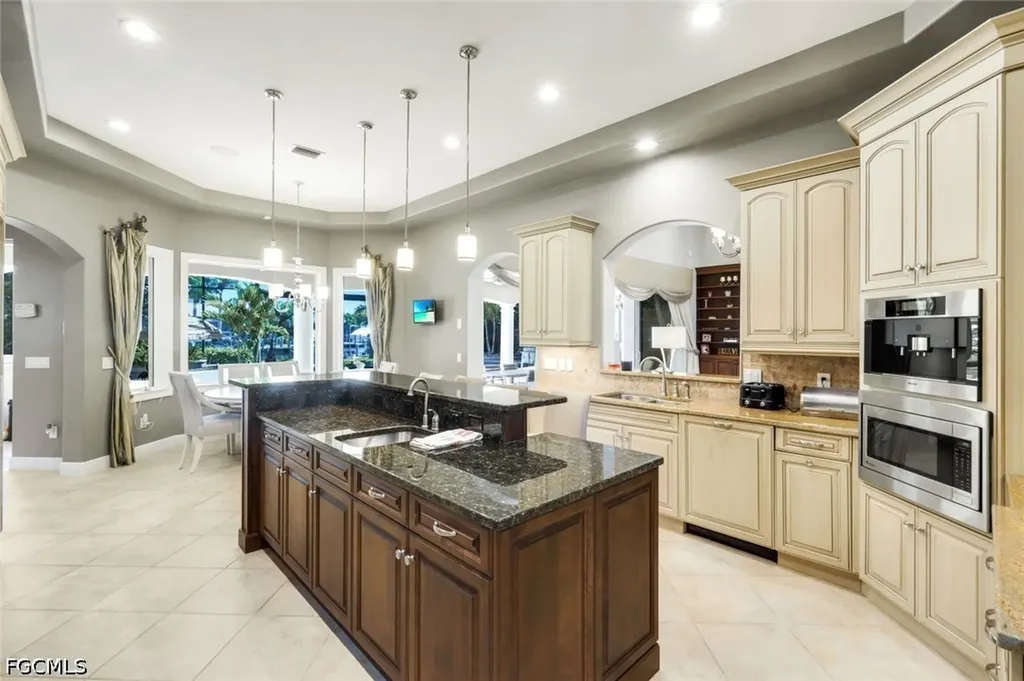 5727 Yardarm Court Cape Coral FL 33914