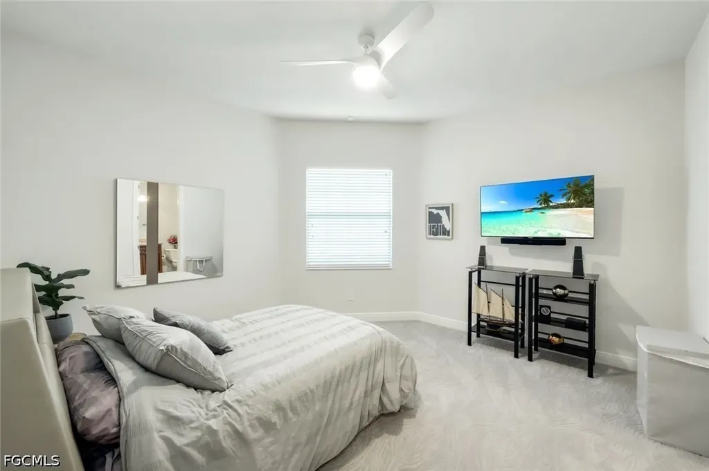 5727 Yardarm Court Cape Coral FL 33914