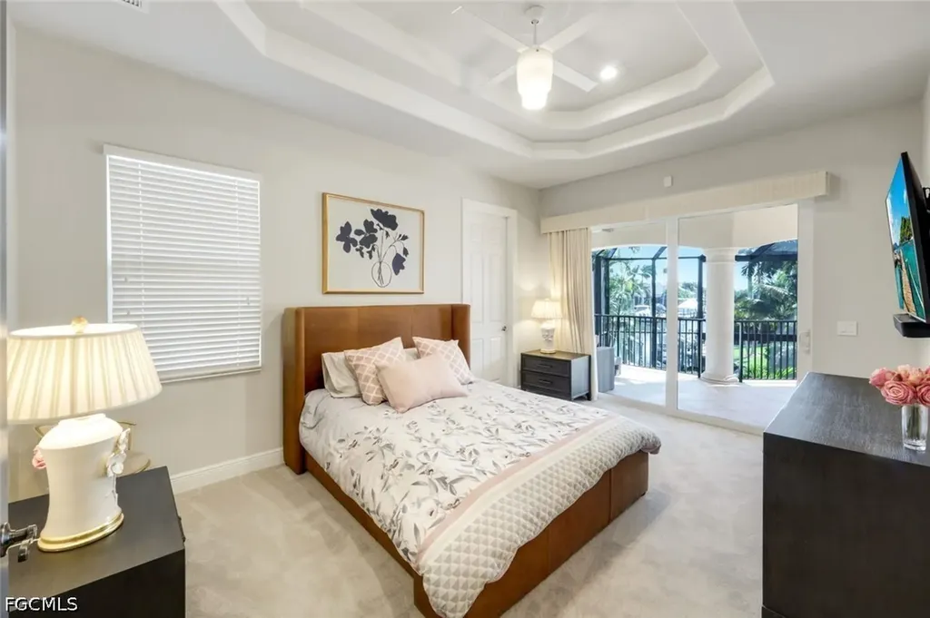5727 Yardarm Court Cape Coral FL 33914