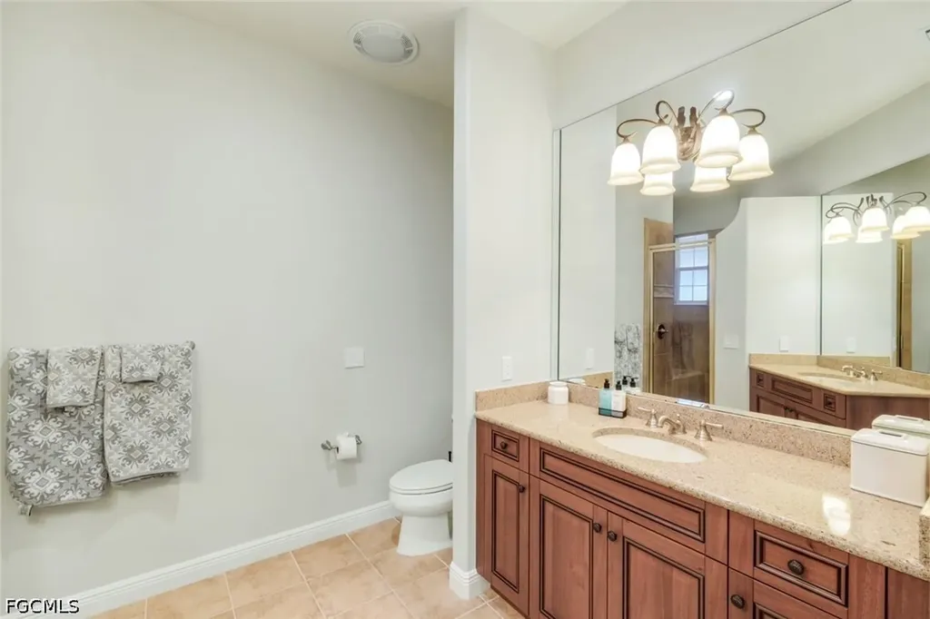 5727 Yardarm Court Cape Coral FL 33914
