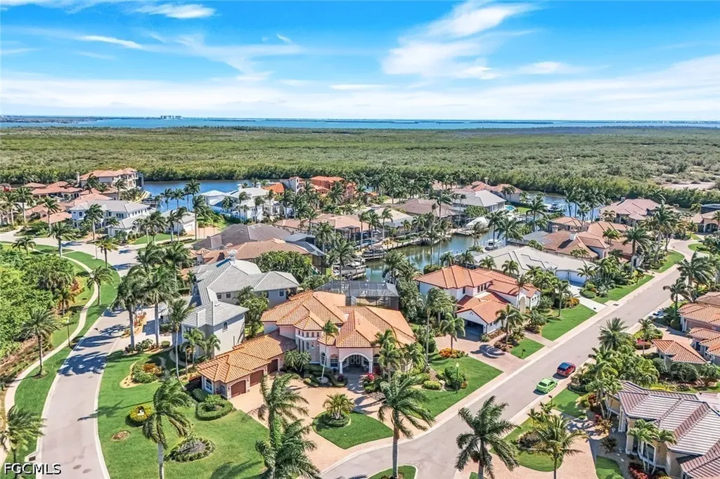 5727 Yardarm Court Cape Coral FL 33914