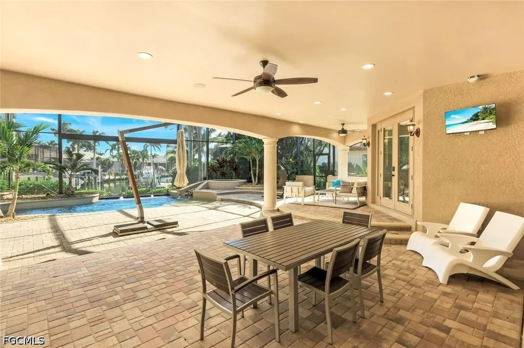 5727 Yardarm Court Cape Coral FL 33914