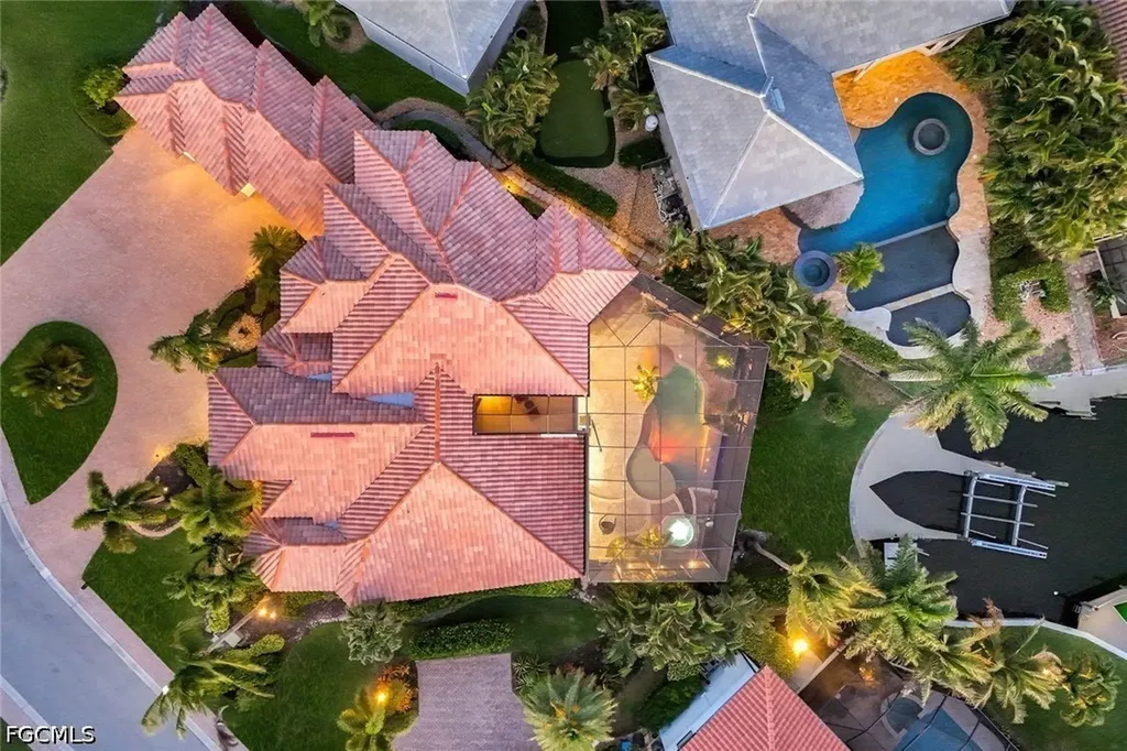 5727 Yardarm Court Cape Coral FL 33914
