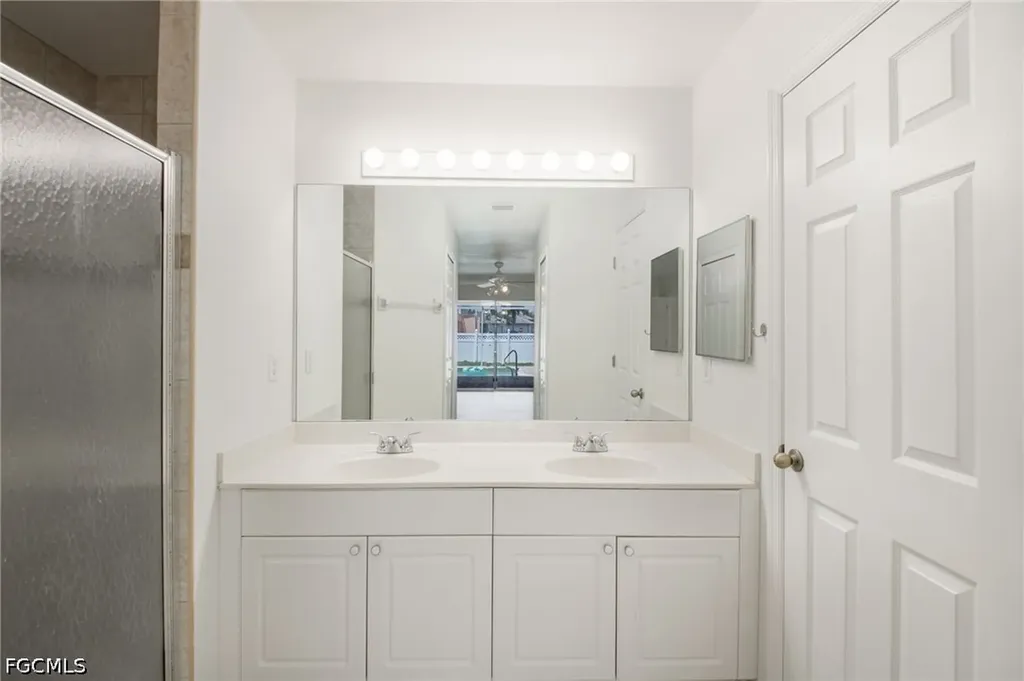 5333 SW 16th Place Cape Coral FL 33914