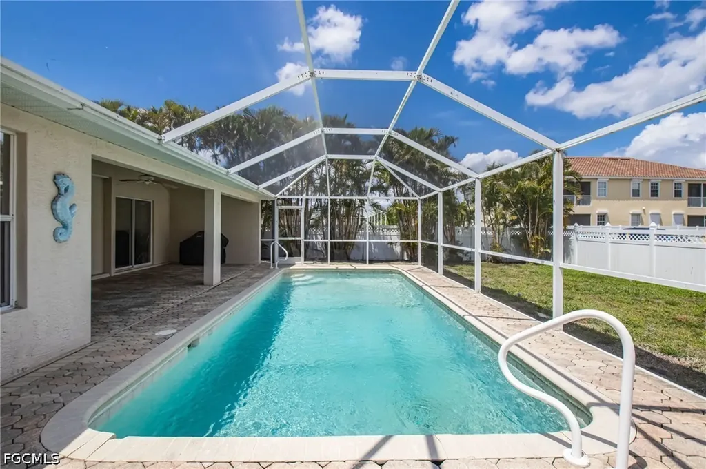5333 SW 16th Place Cape Coral FL 33914