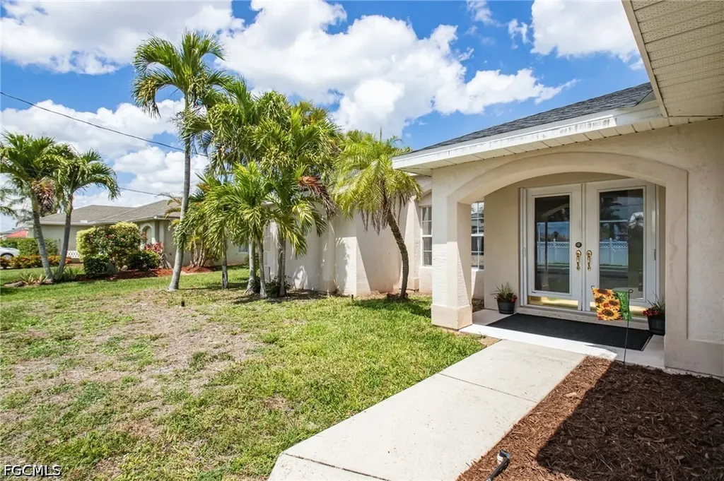 5333 SW 16th Place Cape Coral FL 33914