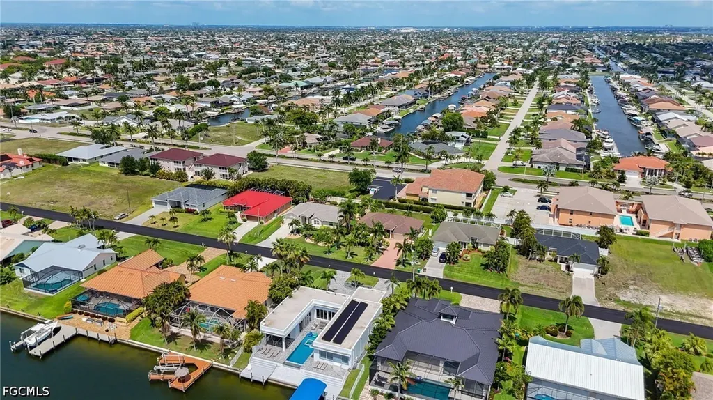 5333 SW 16th Place Cape Coral FL 33914