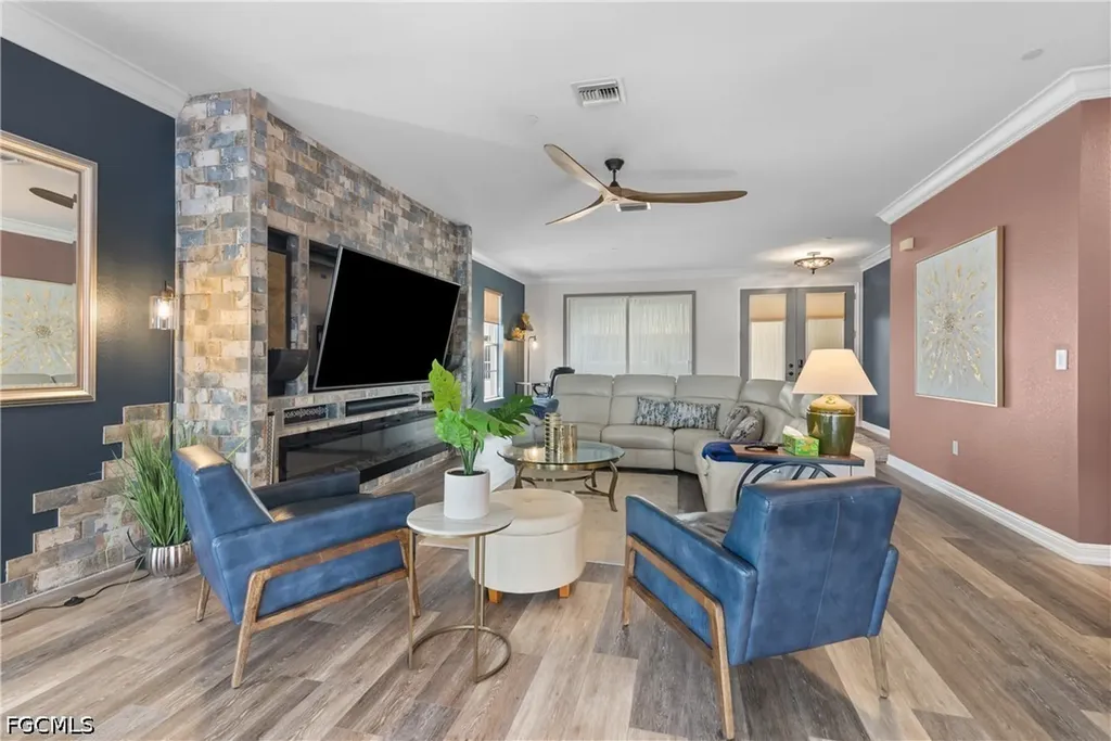 4235 SE 20th Place Cape Coral FL 33904