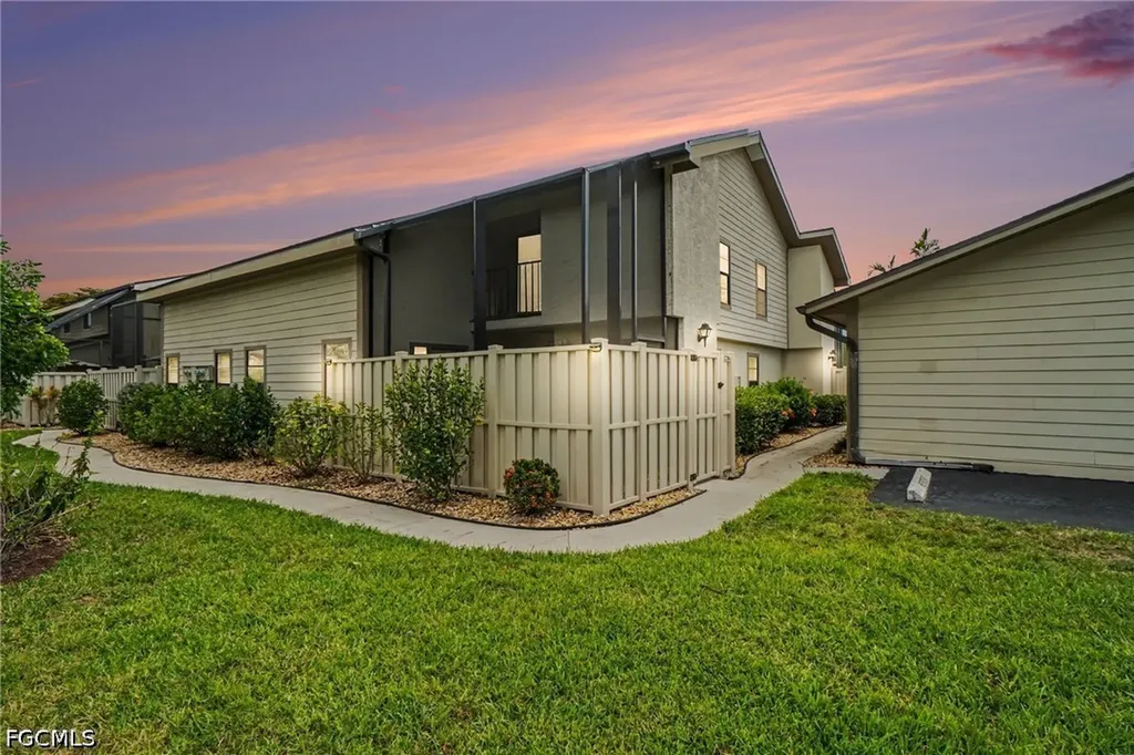 13204 Broadhurst Loop Fort Myers FL 33919