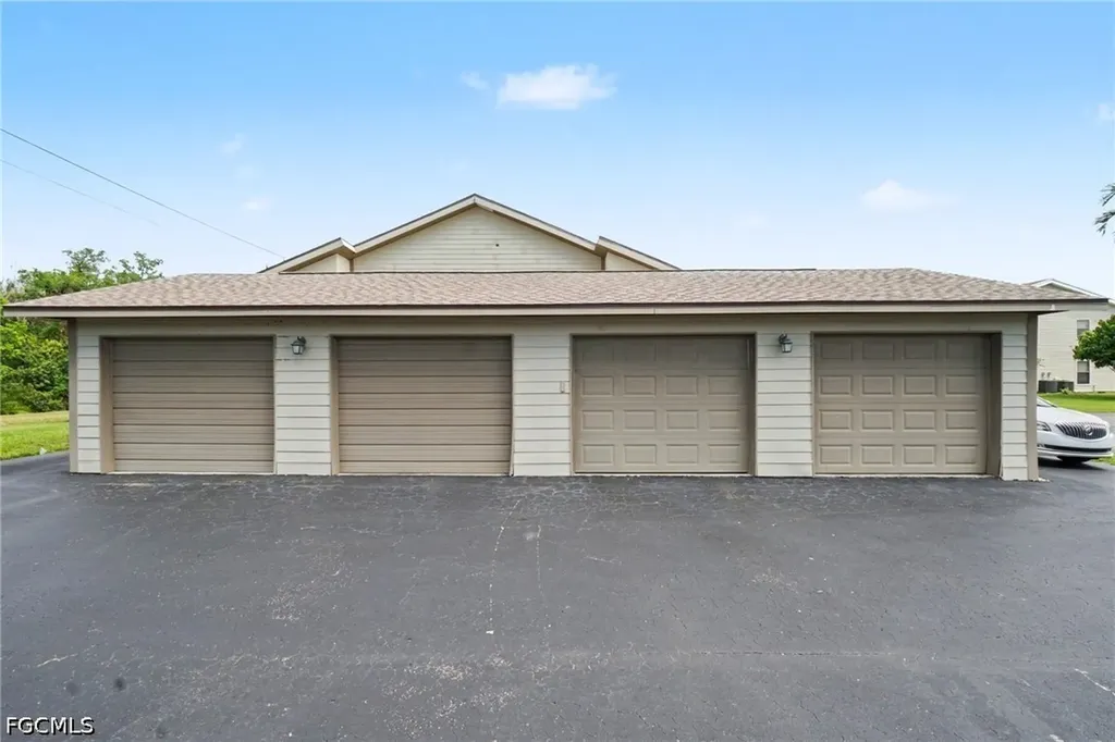 13204 Broadhurst Loop Fort Myers FL 33919