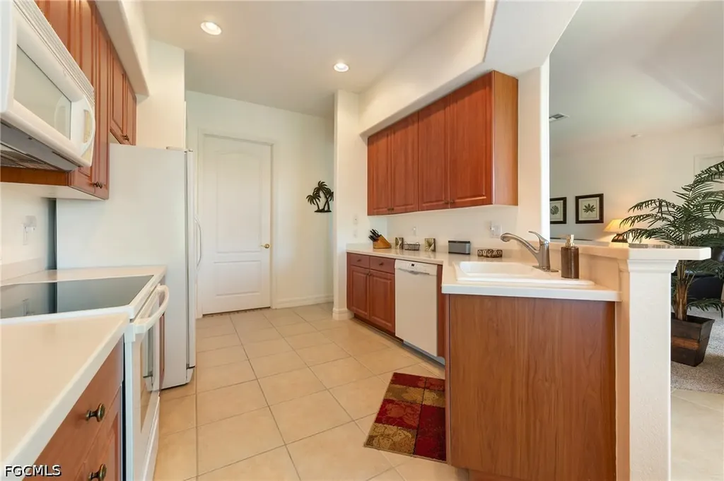 6011 Jonathans Bay Circle Fort Myers FL 33908