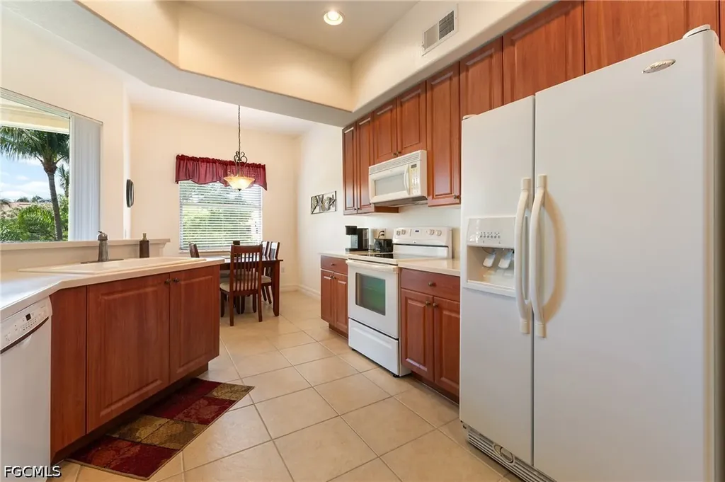 6011 Jonathans Bay Circle Fort Myers FL 33908