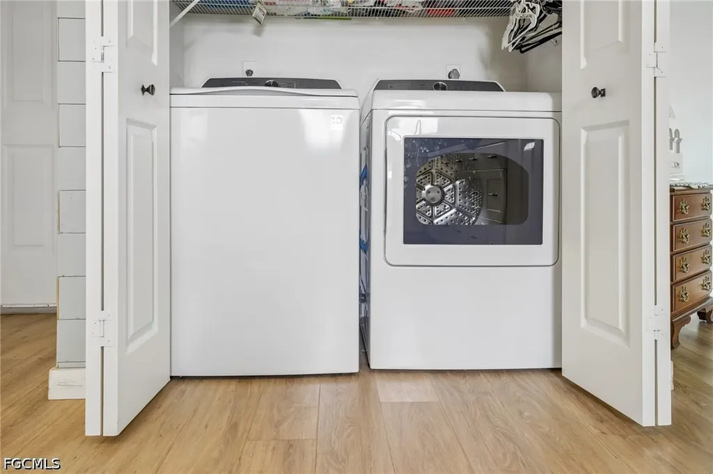 4539 Pine Village Court St. James City FL 33956