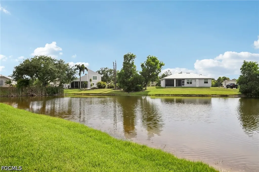 4539 Pine Village Court St. James City FL 33956