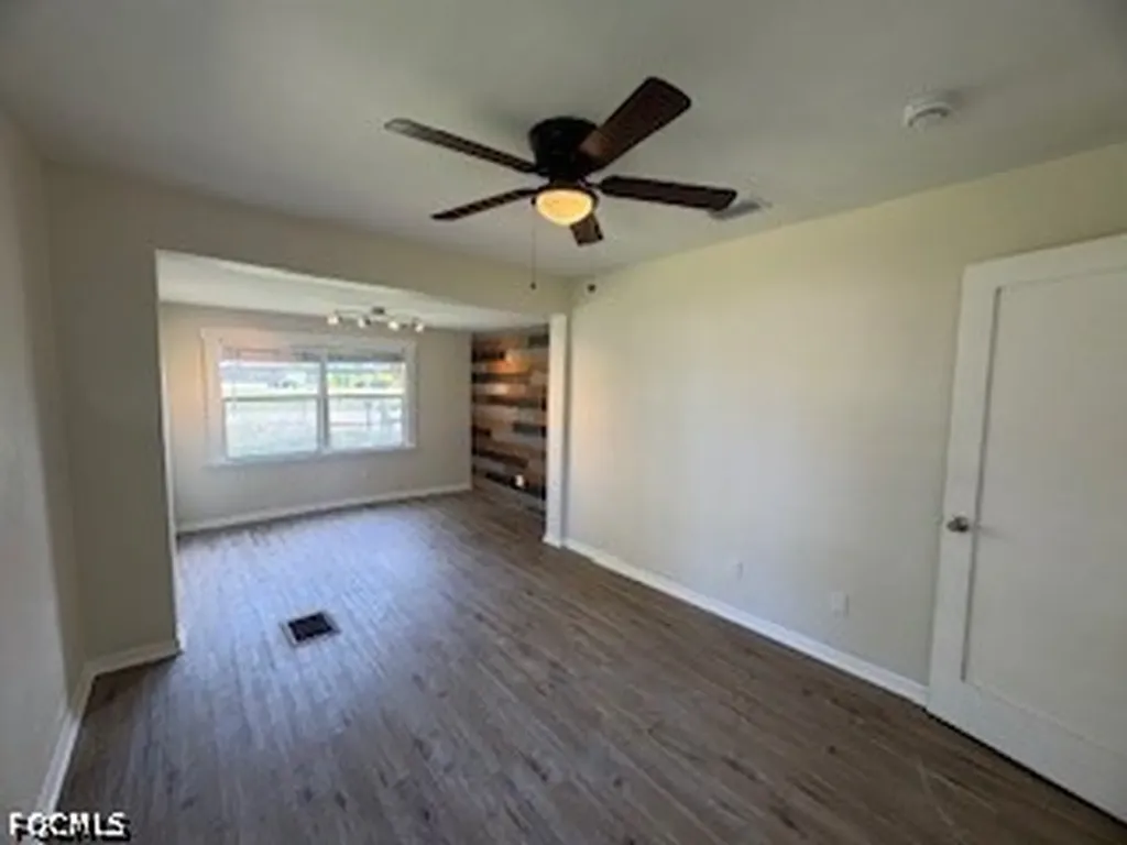 285 Avenue H NW Moore Haven FL 33471