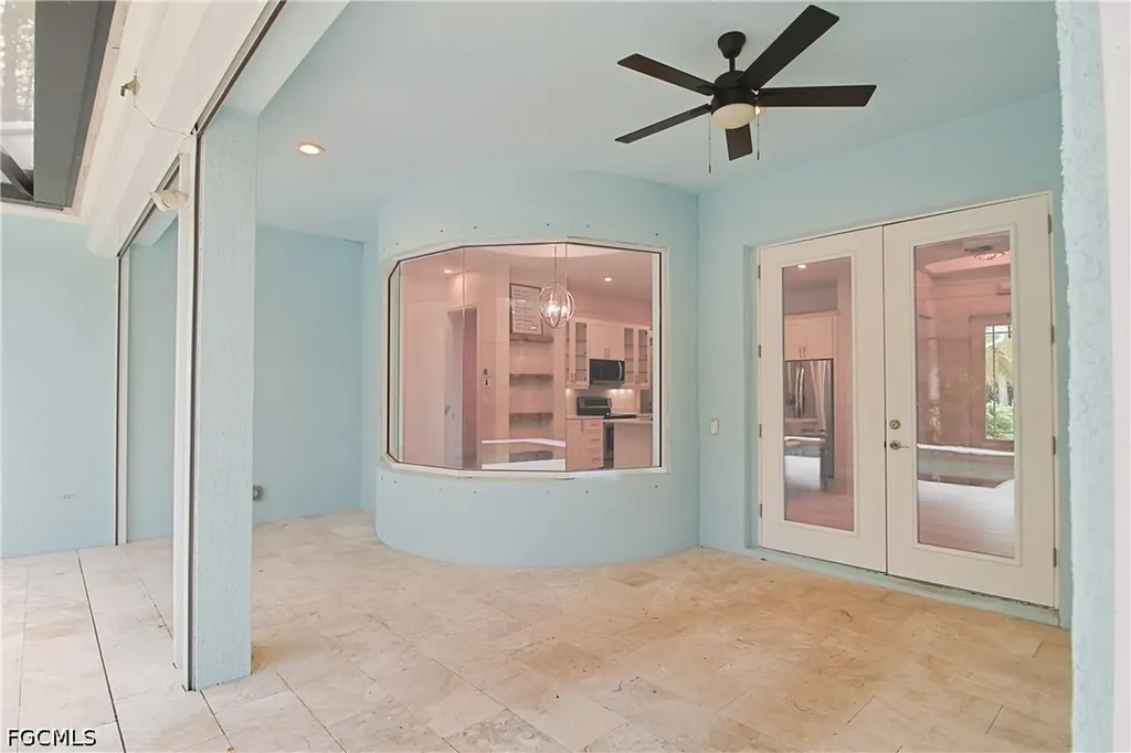 421 35th Avenue NE Naples FL 34120
