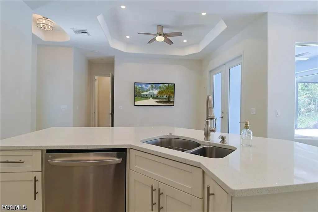 421 35th Avenue NE Naples FL 34120